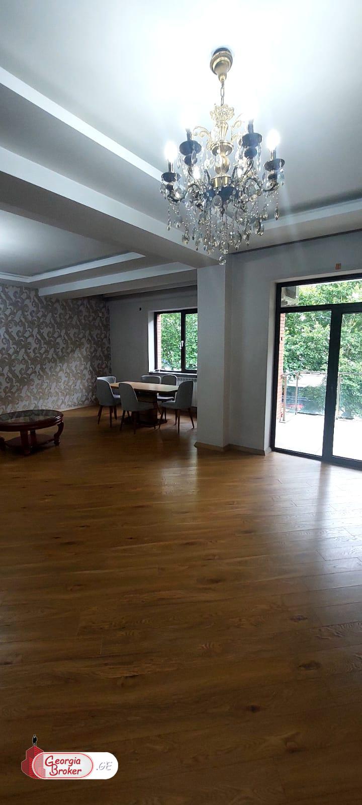 ქირავდება ახალი გარემონტებული 4 ოთახიანი ბინა აბაშიძეზე